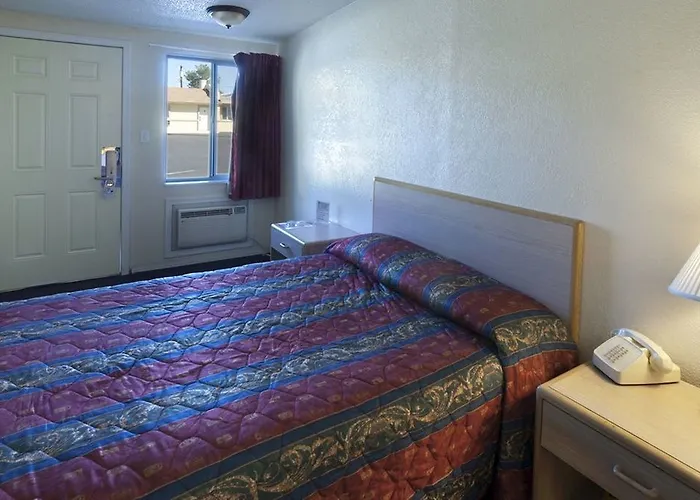 Hotel American Executive 3*