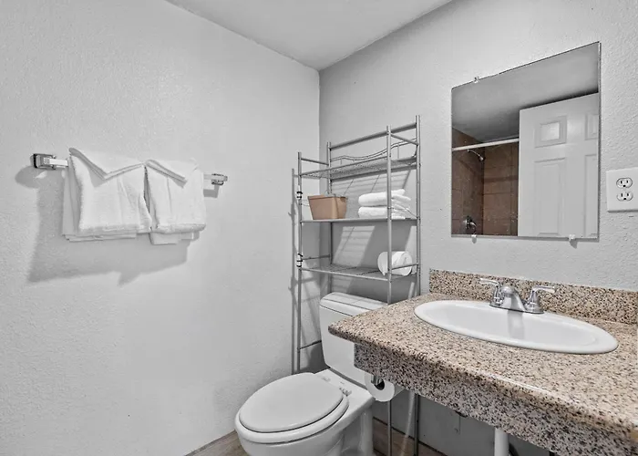 American Executive Hotel 3*