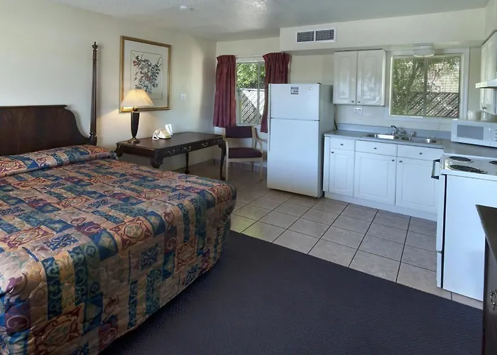 Hotel American Executive 3*